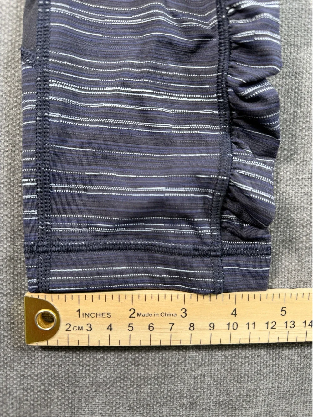 Lululemon Pace Rival Crop Leggings in Cyber Stripe Naval Blue Black, Size 4
